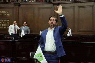 En Segundo Informe Legislativo Abraham Espinoza reitera compromiso con las familias michoacanas