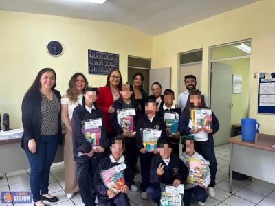 CEDH Michoacán realiza entrega de Útiles Escolares recabados en la Carrera "La Meta es la Inclusión"