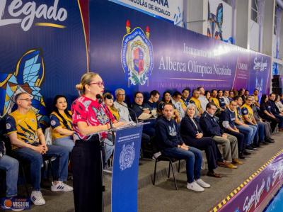 Con Espectacular Apertura, Yarabí Ávila da inicio a las Actividades de la Alberca Olímpica