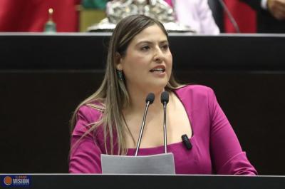 Plantean incorporar en la Constitución Política el reconocimiento a la comunidad mexicana migrante