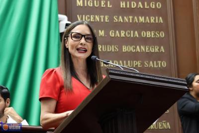Nalleli Pedraza impulsa iniciativa para dignificar el trabajo de recicladores en Michoacán